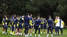 Fenerbahçe'de Göztepe mesaisi yeni antrenör eşliğinde sürüyor