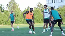 Konyaspor Erzurumspor maçı için taktik çalışıyor
