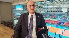 Mehmet Akif Üstündağ kimdir? Mehmet Akif Üstündağ eşi kimdir? Mehmet Akif Üstündağ voleybol oynadı mı?