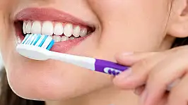 Dişlerimizi temizliyor muyuz, yoksa yıpratıyor muyuz? Uzmanı uyardı