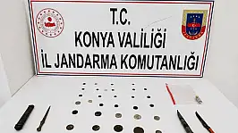 Konya'da tarihi eser operasyonu! Jandarma çok sayıda malzeme ele geçirdi