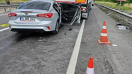 TIR'a arkadan çarpan otomobilde can pazarı: 1 ölü, çok sayıda yaralı