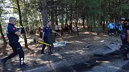 Turistleri taşıyan otobüs şarampole uçtu: 2 ölü, 9 yaralı