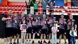 Voleybol şampiyonları belli oldu