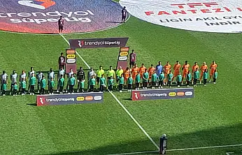 Karşılaşmada ikinci yarı oynanıyor! Tümosan Konyaspor 0:0 Başakşehir | CANLI ANLATIM