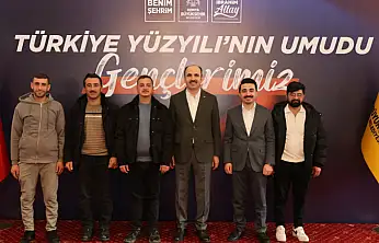 Başkan Altay: 'Gençler için güçlü Türkiye hedefiyle ilçelerde daha aktif olacağız'
