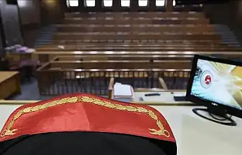 Boşandığı eşiyle aynı evde yaşayanlara kötü haber: Yargıtay noktayı koydu