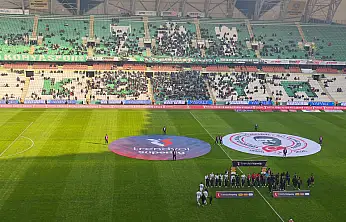 Bu kez ev sahibi gibi onlar oynadı! Konyaspor iç sahada yine deplasman yaşadı...