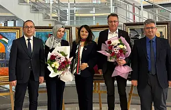 Gazze'den gelen çocukların umut dolu resimleri Konya'da sergilendi