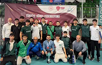 Güreşin yıldızları Konya'dan çıktı: U17'de Türkiye şampiyonu