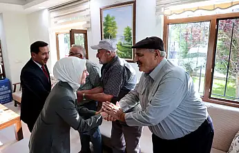 Konya'da geçmişe yolculuk: Bakan Göktaş şehrin çınarlarıyla buluştu!