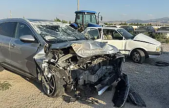 Komşu ilde feci kaza: Bir ölü ve çok sayıda yaralı var!