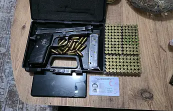 Konya bağlantılı suç örgütüne operasyon: Silahlar ve senetler ele geçirildi