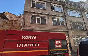 Konya'da 3 katlı apartmanda yangın! 2 kişi hastaneye kaldırıldı