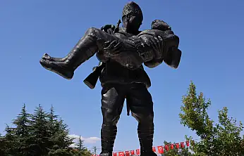 Konya'da Çetmili Kara Ali Çavuş ile oğlu Mehmet Onbaşı şehadetlerinin 104. yılında anıldı