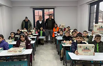 Konya'da çocuklara oruç hediyesi!