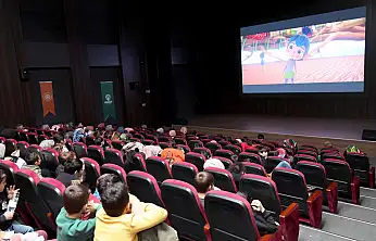 Konya'da çocuklara yarıyıl hediyesi: Tiyatro ve sinema günleri