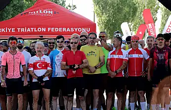 Konya'da Duatlon rüzgarı: Sporcular podyum için kıyasıya yarıştı
