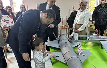 Konya'da ezber bozan Yerli Malı Haftası: Minikler meyve değil, SİHA sergiledi