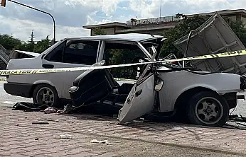 Konya'da feci kaza: 3'ü ağır 4 yaralı