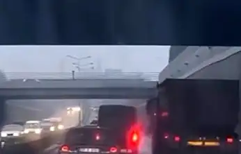 Konya'da fren bilmez minibüs sürücüsü makas atarak tehlike saçtı