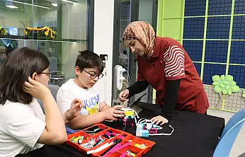 Konya'da geleceğin bilim insanları yetişiyor: Yaz kamplarında renkli görüntüler!