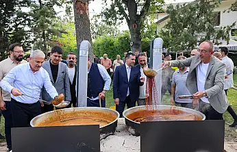 Konya'da geleneksel buluşma! Meram Bağı'nda kazanlar kaynadı