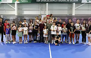 Konya'da genç raketlerin zaferi! Şampiyonlar belli oldu
