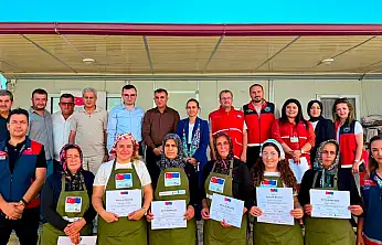 Konya'da hem sertifika hem iş garantisi! Şartı tamamlayan kadınlar iş başı yapacak