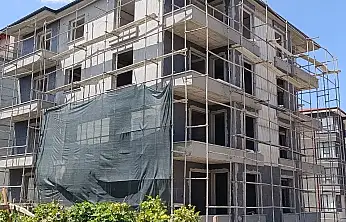 Konya'da inşaatta feci kaza: 3'üncü kattan beton zemine düştü