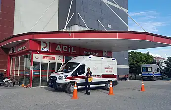 Konya'da kamyon ile minibüs çarpıştı: 4 yolcu yaralandı