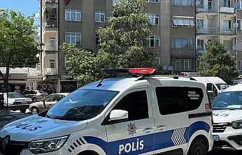 Konya'da kanlı tartışma! Apartman yöneticisi bıçaklandı