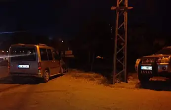 Konya'da kavşakta kamyonetler çarpıştı: 2 yaralı