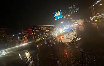 Konya'da korkutan kaza: TIR otomobile çarptı!