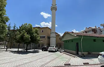 Konya'da önce süslendiler, sonra bakın ne yaptılar! Cemaat şok oldu