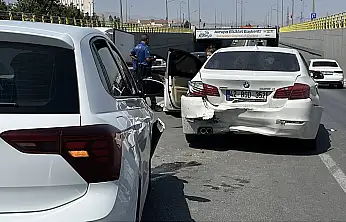 Konya'da ortalık savaş alanına döndü! 6 araç birbirine girdi