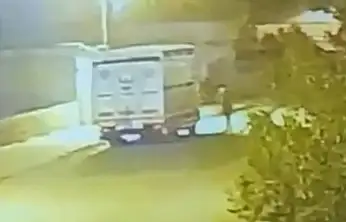 Konya'da pes dedirten olay! Park halindeki aracı ateşe verdi