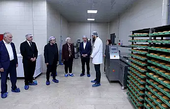Konya'da saatte 10 bin ekmek üreten tesise önemli ziyaret