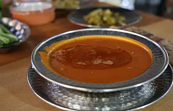 Konya'da sıcağa aldırış etmiyorlar! Kışın vazgeçilmezi yazın da tüketiliyor
