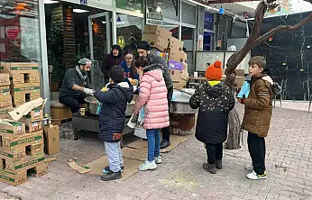 Konya'da Şivlilikte çocukları şaşırtan sürpriz ikram