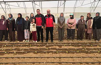 Konya'da tarlanın emekçi kadınları unutulmadı