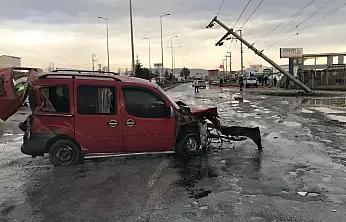 Konya'da TIR ile kamyonet çarpıştı: 1 yaralı