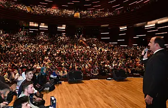 Konya'da üniversite öğrencilerine ulaşım ve sosyal yaşam desteği