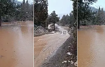 Konya'da vadilerden akan su bölgeyi adeta göle çevirdi