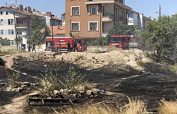 Konya'da yangın paniği: Alevler kuru otlara sıçradı