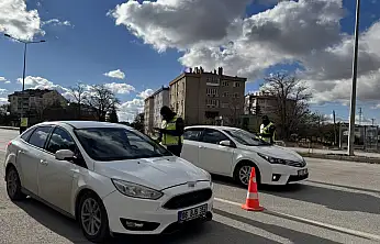 Konya'da yılbaşı tedbirleri başladı: Jandarma trafik denetimlerini artırdı