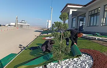 Konya'da yollar yenileniyor, parklar güzelleşiyor