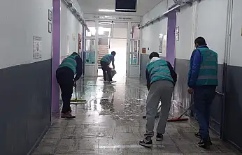 Konya'da yükümlüler okulları yeni döneme hazırladı