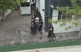 Konya'dan düğmeye basıldı! FETÖ'nün askeri yapılanmasına 8 ilde operasyon