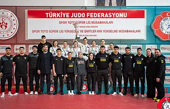 Konya judoda tarih yazdı: Büyükşehir ilk Süper Lig kupasını kazan